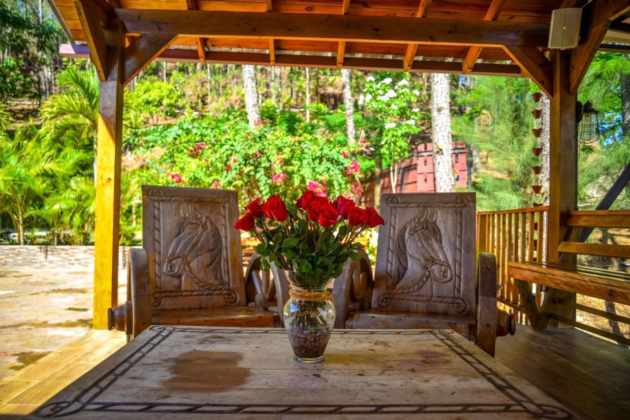 Hotel Rancho Tierra Alta à Jarabacoa Extérieur photo
