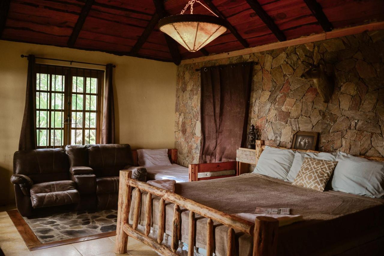 Hotel Rancho Tierra Alta à Jarabacoa Extérieur photo